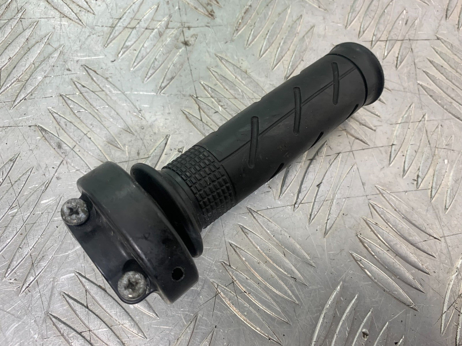 HONDA CBR1000 rr FIREBLADE THROTTLE AND GRIP YEAR 2006 (CMB1220)