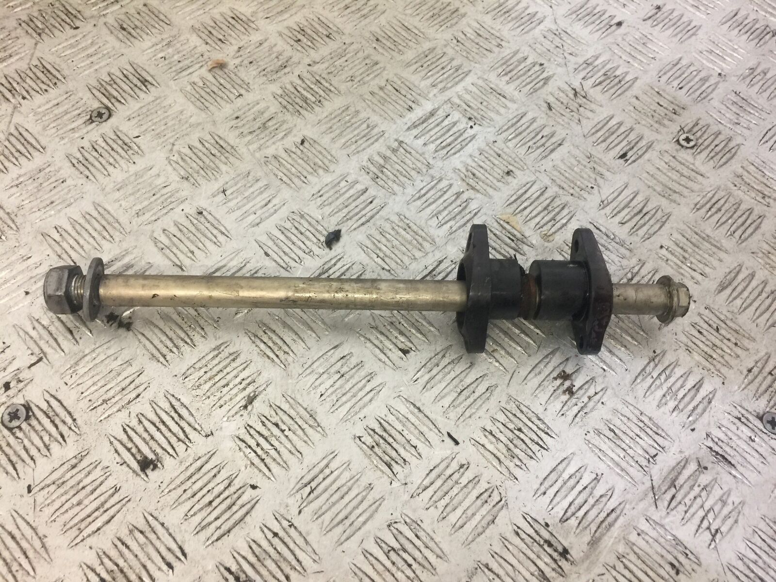 TRIUMPH 675 STREET TRIPLE SWINGARM SPINDLE  YEAR 2016 (STOCK 674)