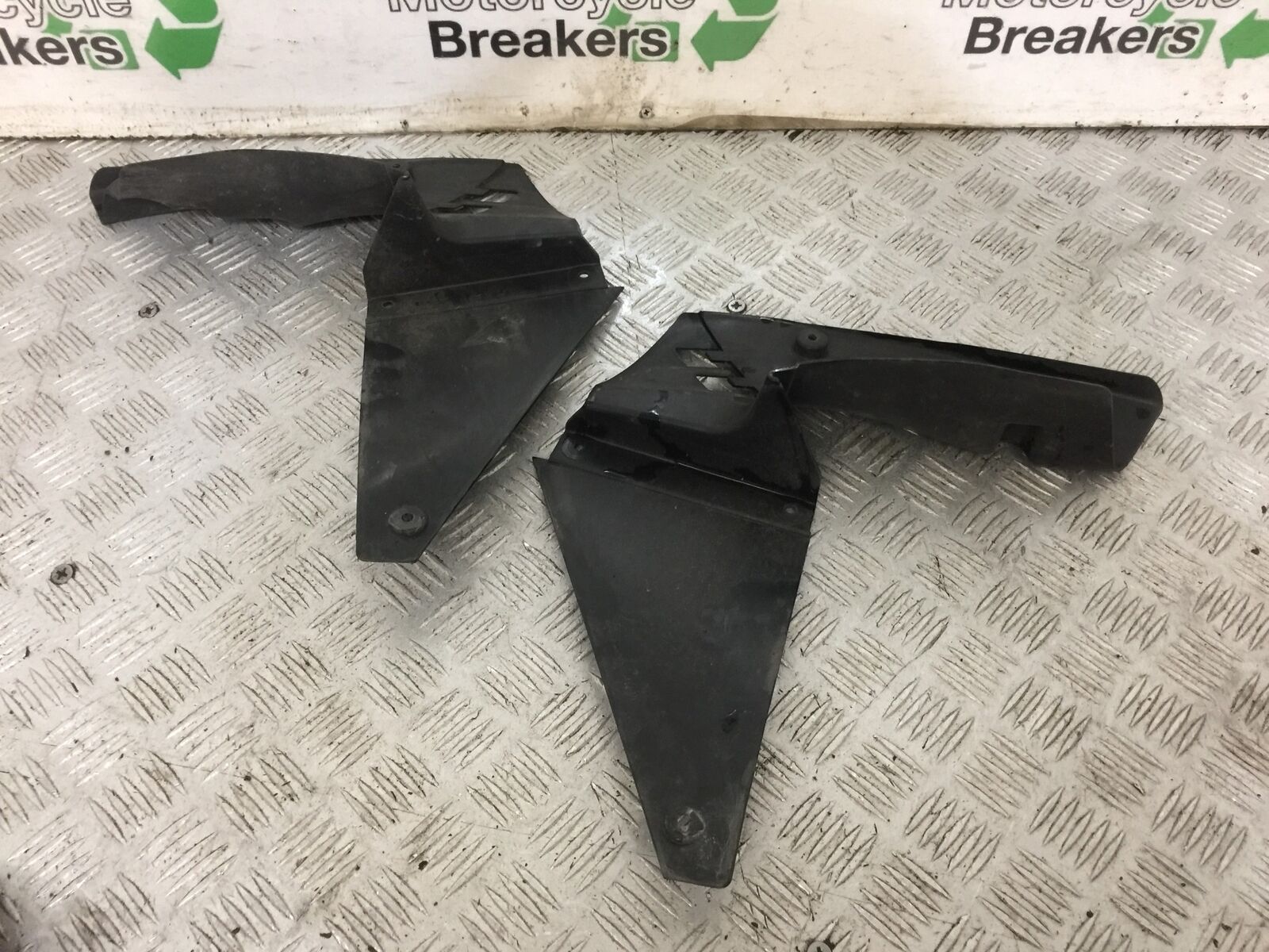 KAWASAKI Z1000 SX INNER INFILLS   YEAR 2011-2019  (STOCK 839)