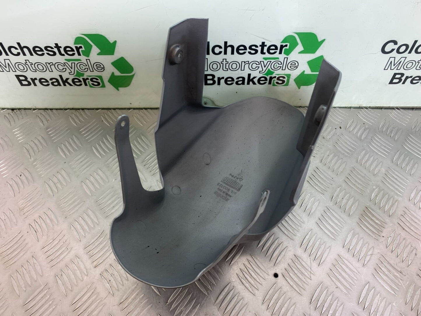 APRILIA FUTURA RST 1000 FRONT MUDGUARD   YEAR 2001-2005 (CMB1033)