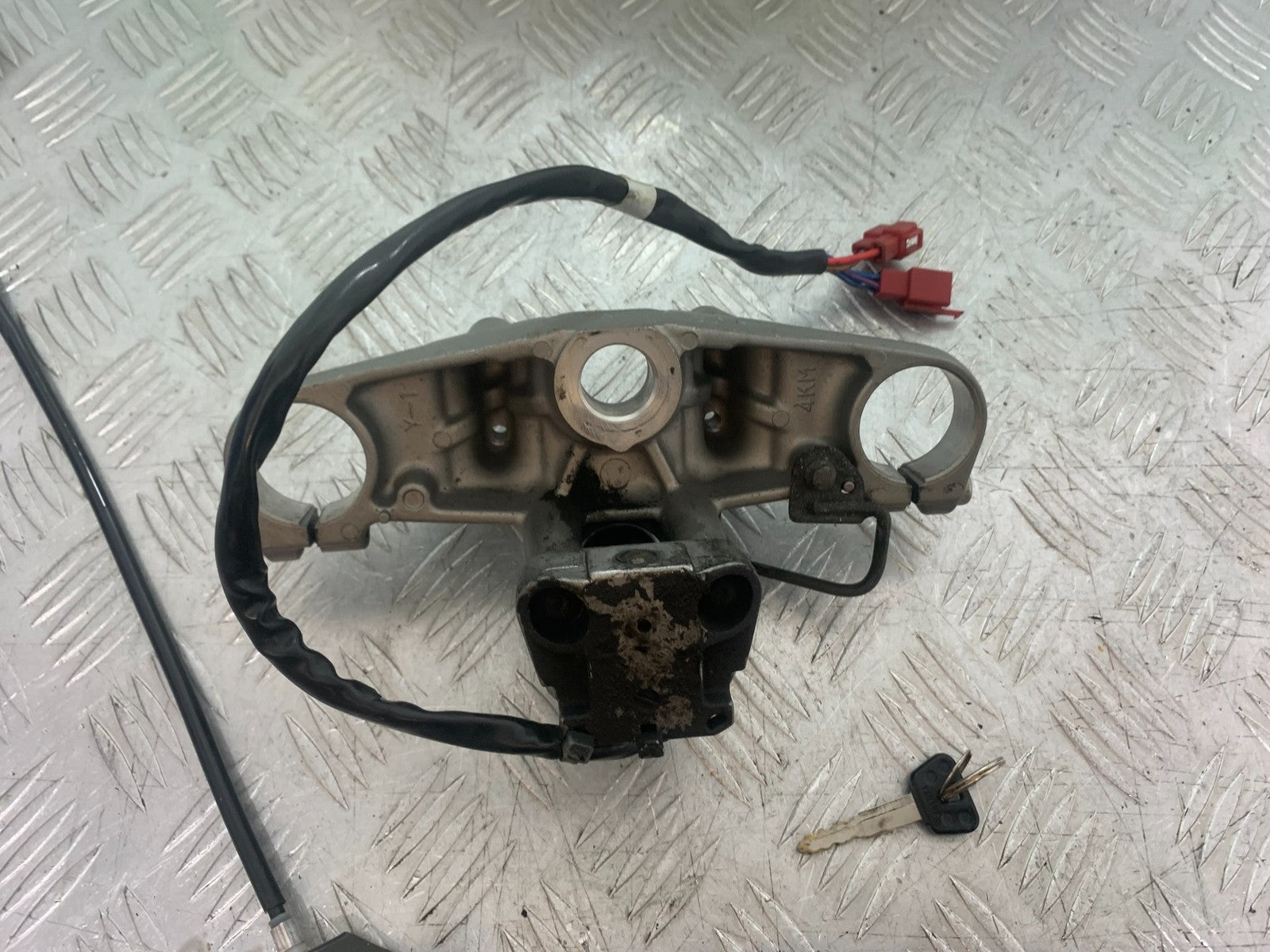 YAMAHA XJ900 XJ 900 DIVERSION LOCKS AND KEY  YEAR 1994-2002(CMB1292)
