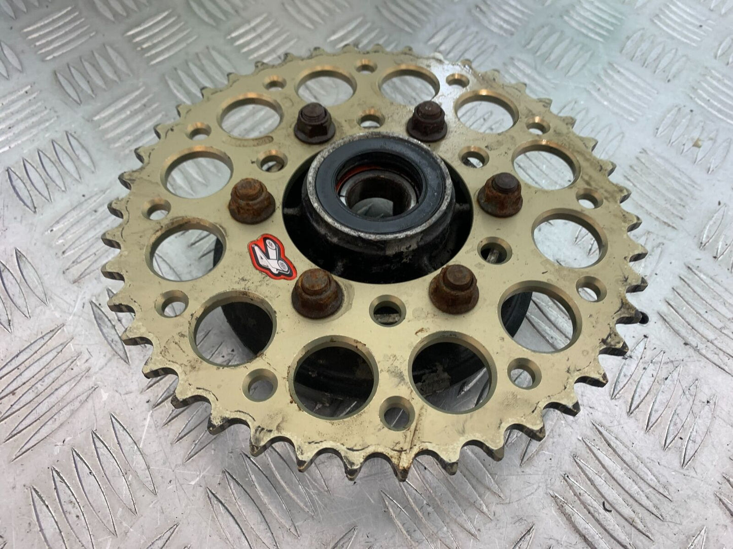 KAWASAKI Z750 Z 750 SPROCKET CARRIER  YEAR 2004-2006  (CMB1104)