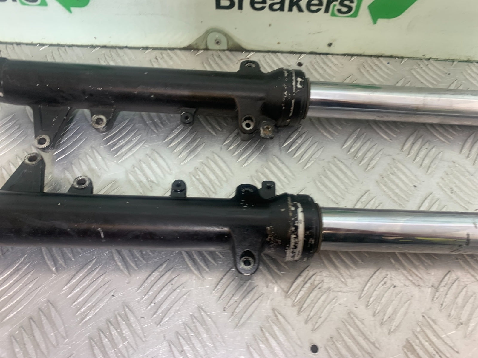 SUZUKI GSF650 GSF 650 FORKS  YEAR 2007-2009  (CMB1161)