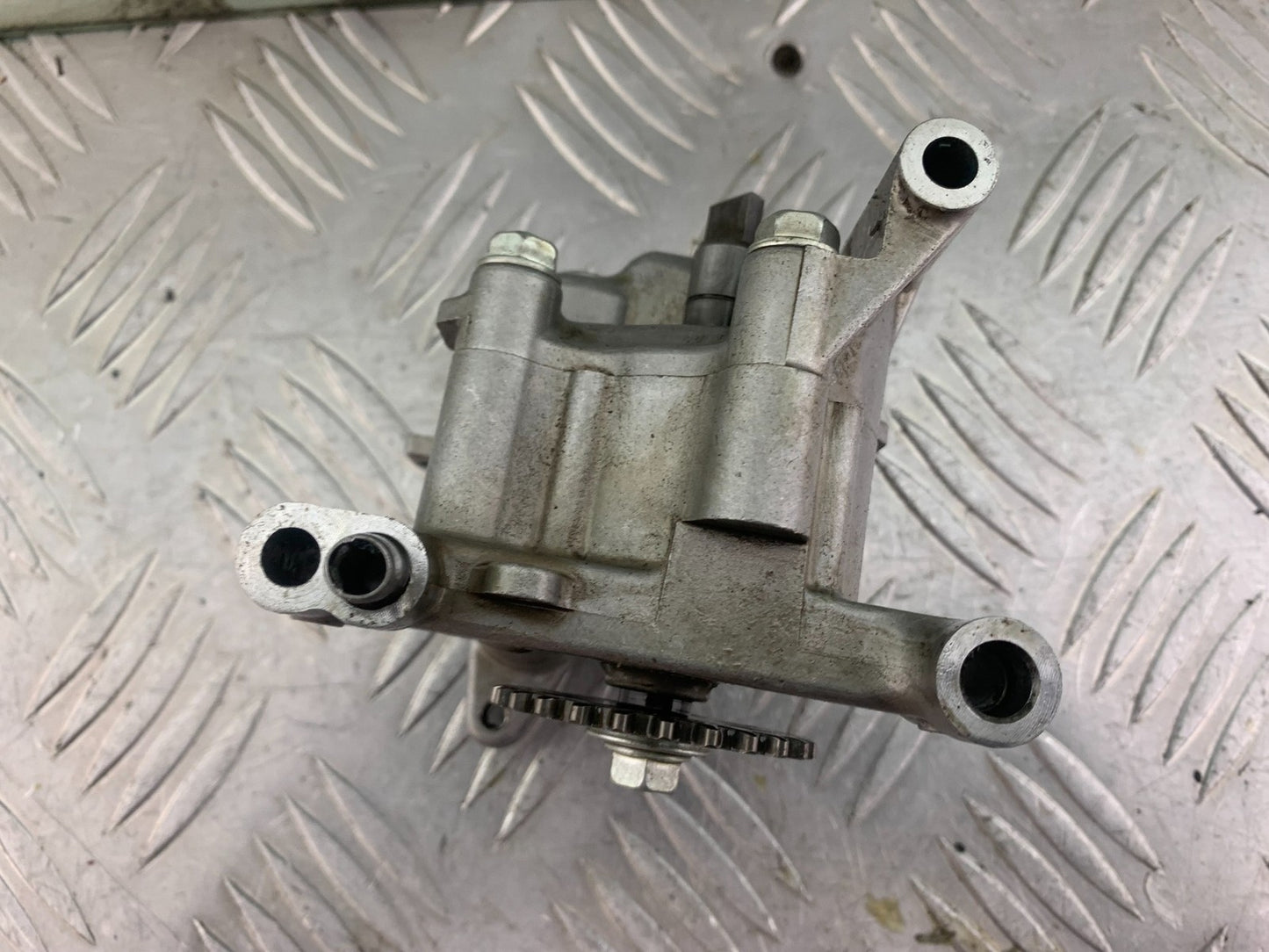 HONDA CBR1000 RR CBR1000RR FIREBLADE OIL PUMP 2008-2011 (CMB1179)