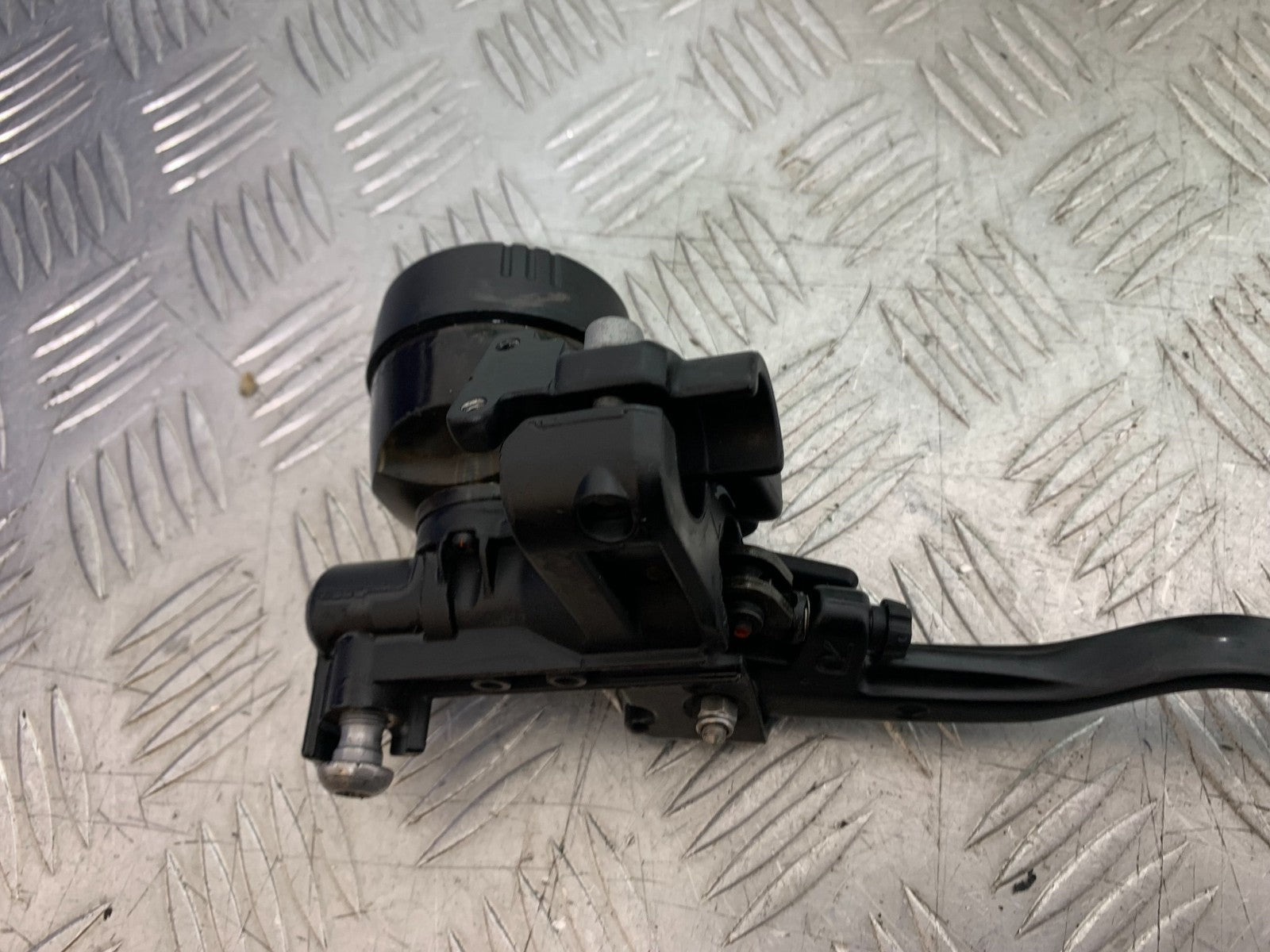BMW F800 GT FRONT MASTER CYLINDER  YEAR 2013-2017 (CMB1248)