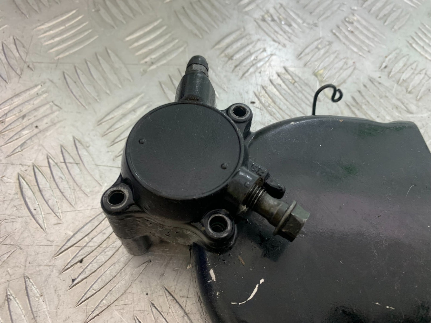 HONDA CBR1100 BLACKBIRD CLUTCH SLAVE CYLINDER & COVER  YEAR 1999-2005 (CMB1232)