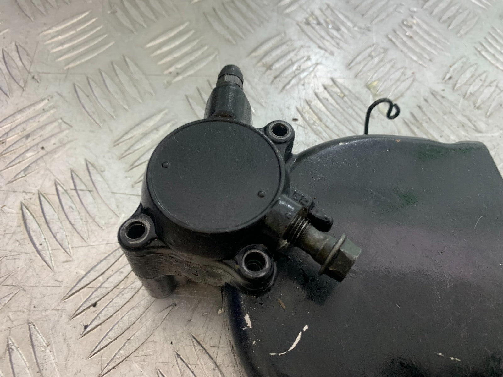 HONDA CBR1100 BLACKBIRD CLUTCH SLAVE CYLINDER & COVER  YEAR 1999-2005 (CMB1232)