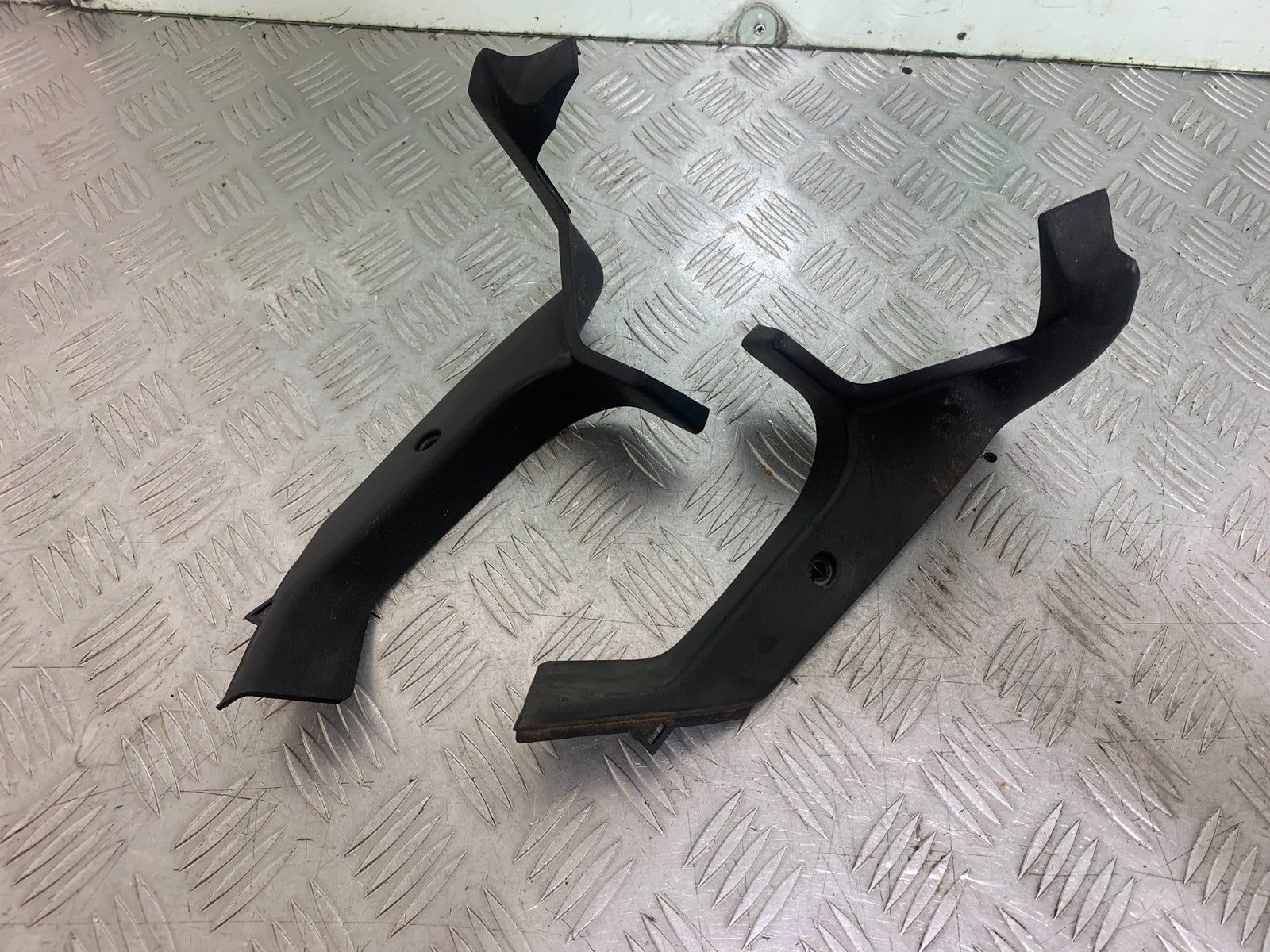 HONDA CBF125 CBF 125 TOP FAIRING INFILL PANELS  YEAR 2009-14  (CMB1172)