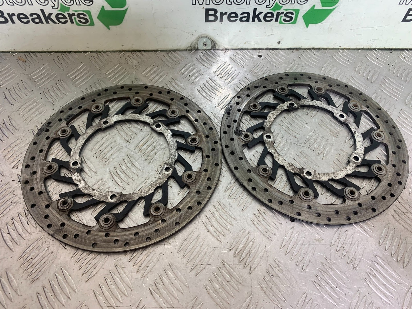 YAMAHA YZF R1 14 B BIG BANG FRONT BRAKE DISCS   2009-14 (CMB1175)