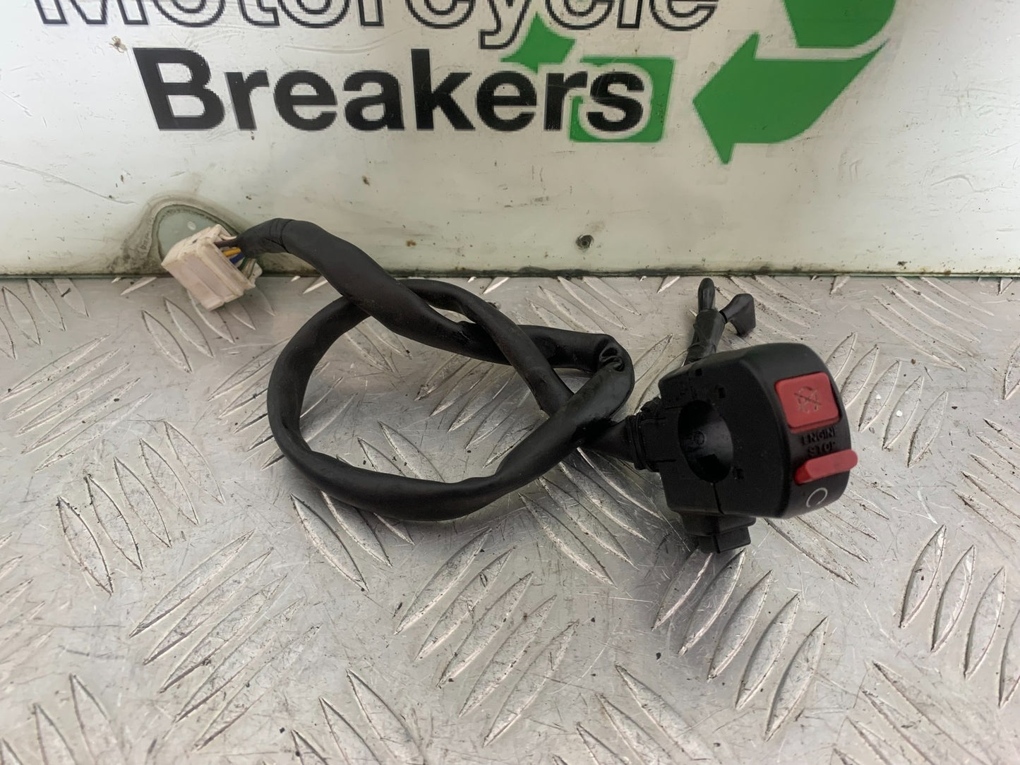 HONDA CBR1000 RR CBR 1000RR FIREBLADE RIGHT SWITCH GEAR 2008-2011 (CMB1179)