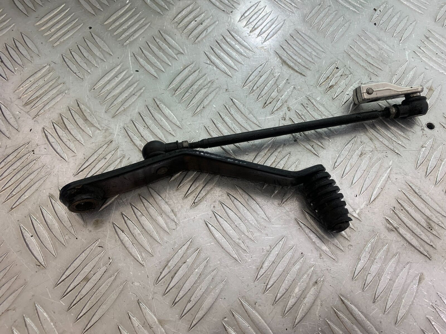 TRIUMPH TIGER 800 GEAR LEVER  YEAR 2011-2014 (CMB1113)