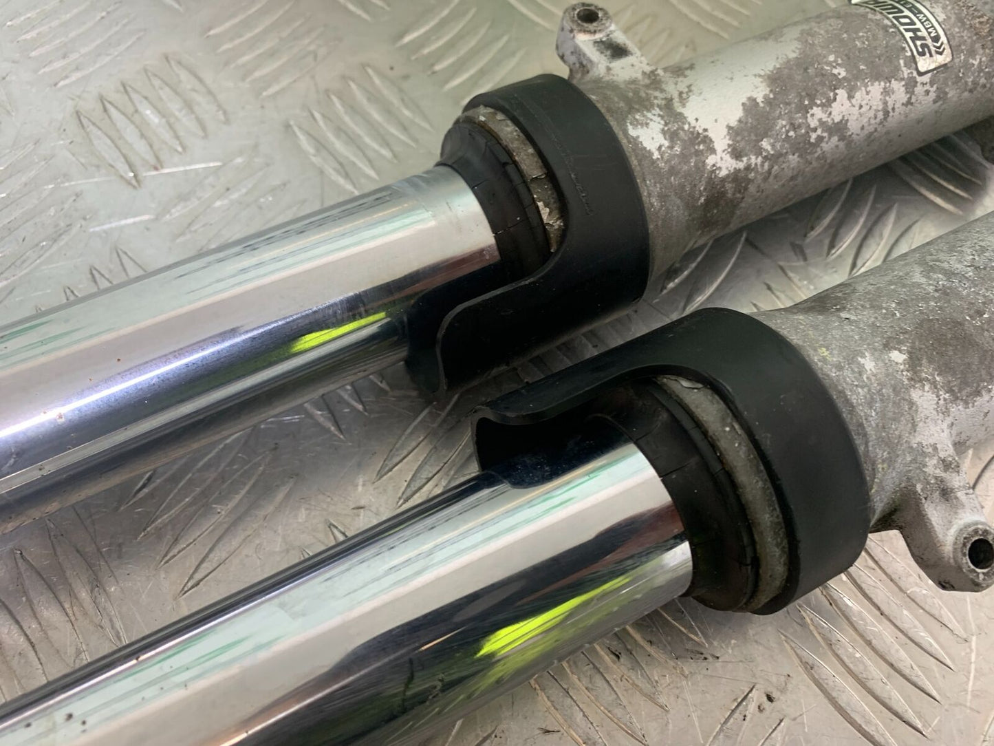 HONDA CBR600 CBR 600 F FORKS  YEAR 2000-2003(CMB1091)