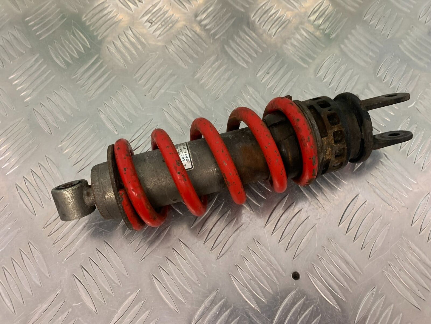 HONDA CBR 400 NC23 TRI-ARM REAR SHOCK   YEAR 1987-89 (STOCK 969)