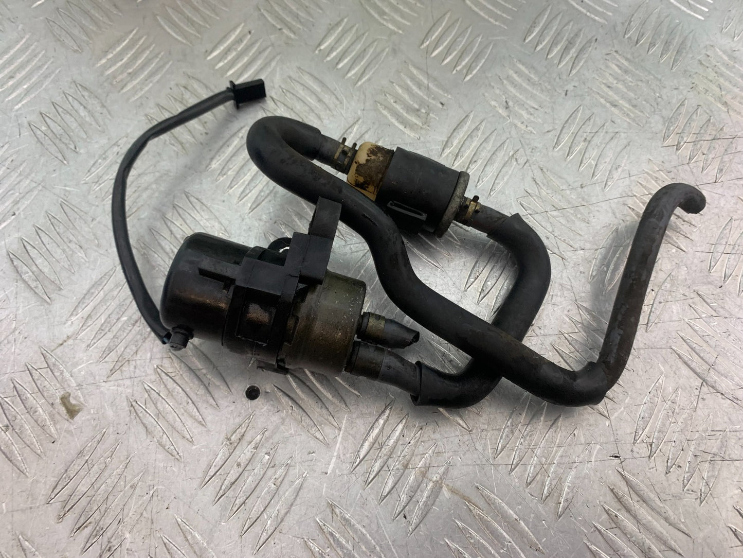 YAMAHA FZS600 FAZER 600 PETROL PUMP   YEAR 1998-2001 (CMB1267)
