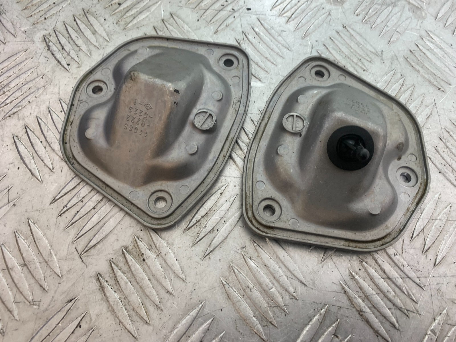 KAWASAKI GTR1400 GTR 1400 AIR FLOW COVERS & SENSOR  YEAR 2007-2009 (CMB1174)