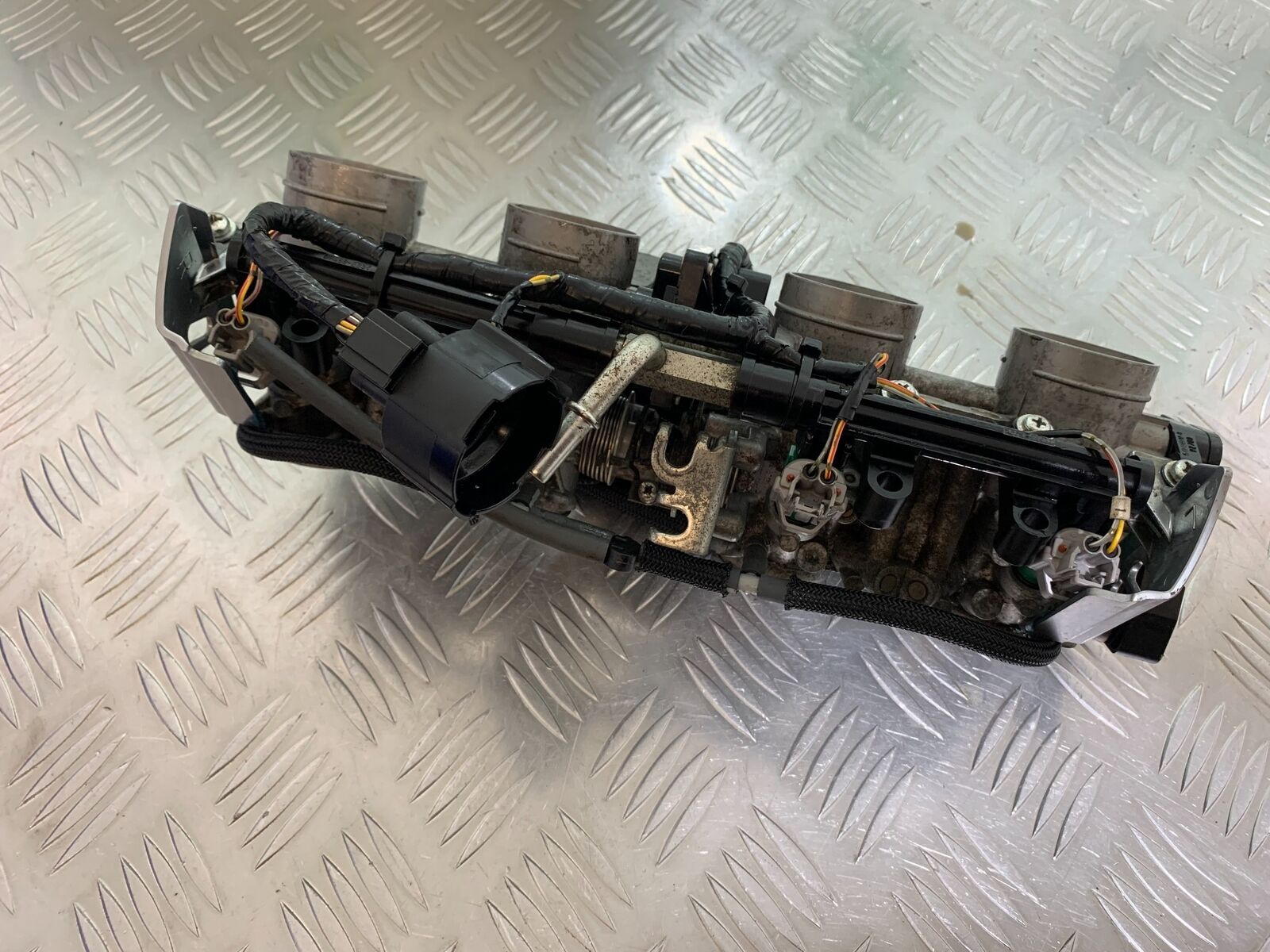 SUZUKI GSX1250 GSX 1250 THROTTLE BODIES  YEAR 2013-2016  (CMB1013)