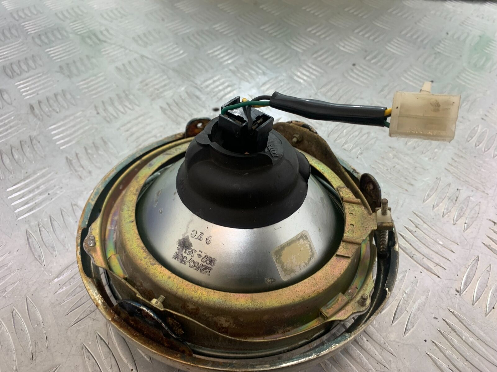 YAMAHA XS1100 MIDNIGHT SPECIAL HEADLIGHT YEAR 1980-1982 (CMB1122)