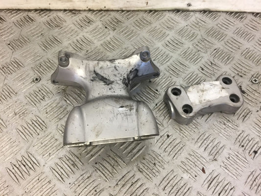 KAWASAKI 650 VERSYS BAR CLAMP  YEAR 2011 (STOCK 478) ABS