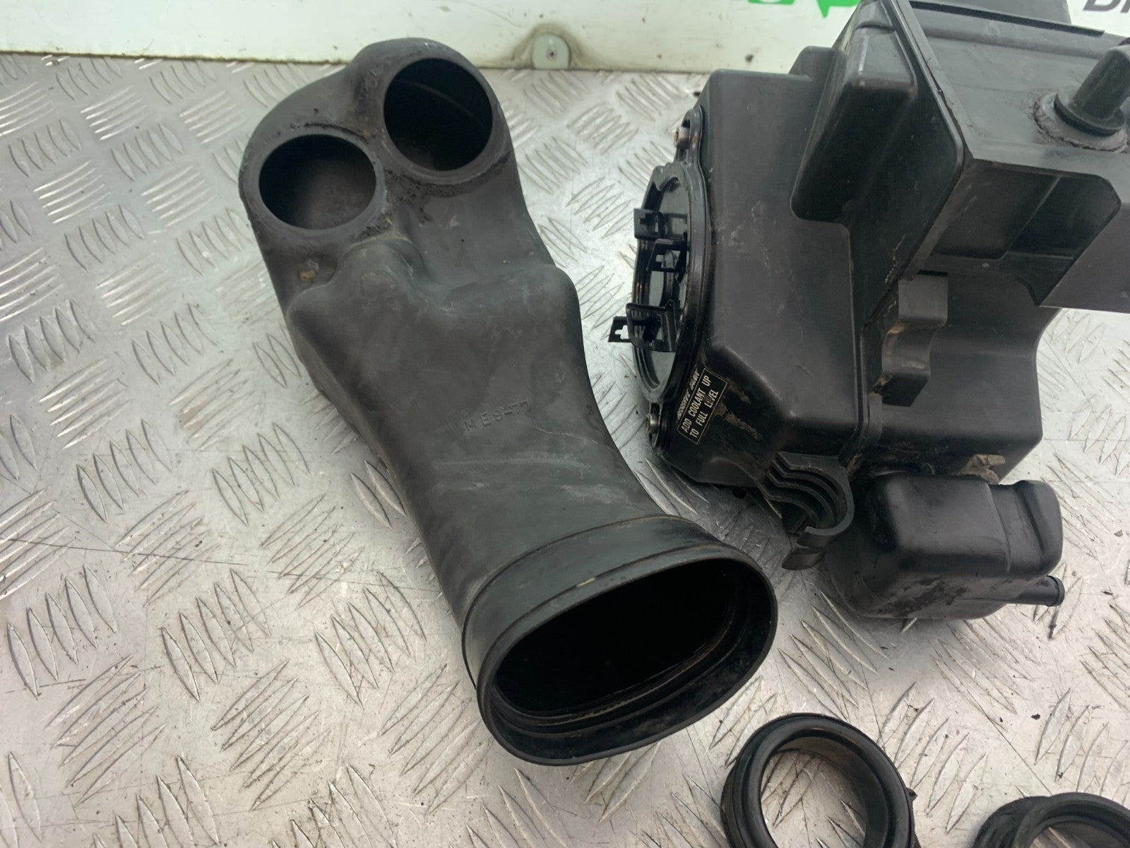 HONDA VT700 VT 700 SHADOW AIRBOX  YEAR 1984-85 (CMB1328)