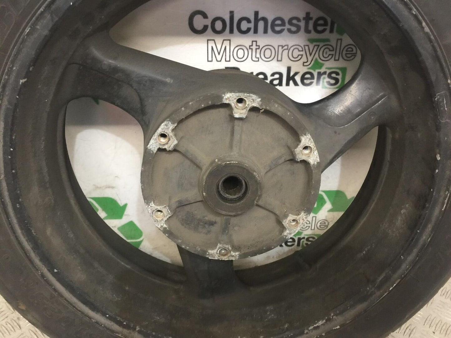HONDA CBR1100 BLACKBIRD REAR WHEEL  YEAR 1996-1998 (STOCK 862)