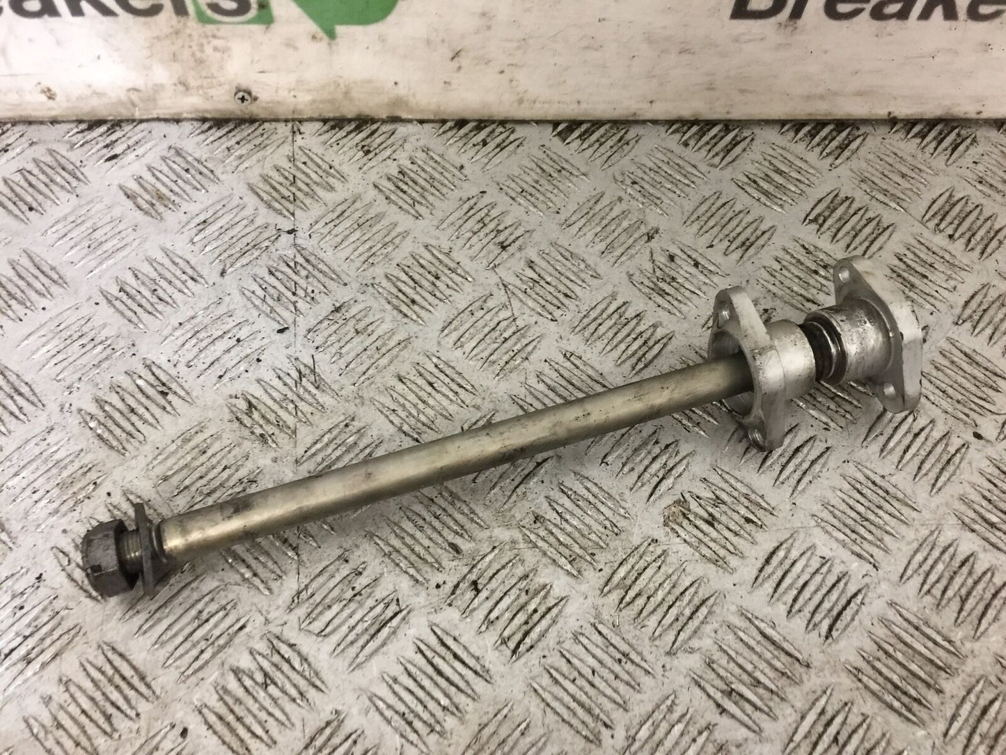 TRIUMPH 675 STREET TRIPLE SWINGARM SPINDLE  YEAR 2016 (STOCK 812)