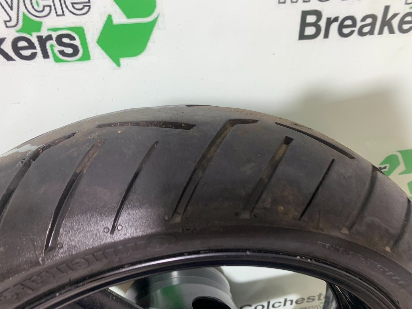 YAMAHA FZS1000 FAZER REAR WHEEL   YEAR 2001-05 (CMB1275)