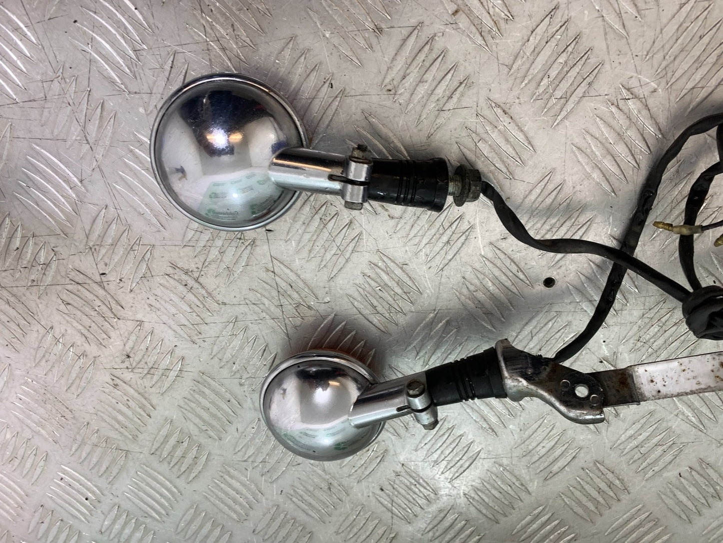 YAMAHA XV1100 XV 1100 VIRAGO FRONT AND REAR INDICATORS 1990-1999 (CMB1243)