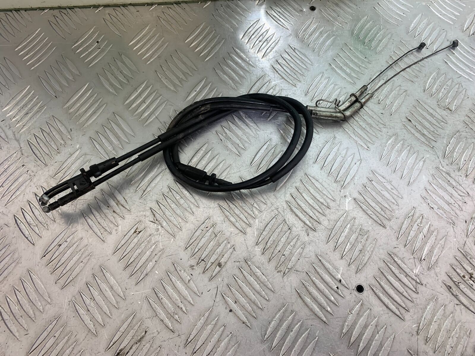 KAWASAKI Z650 ER650 KNFAN THROTTLE CABLES YEAR 2022-2024 (CMB1112)