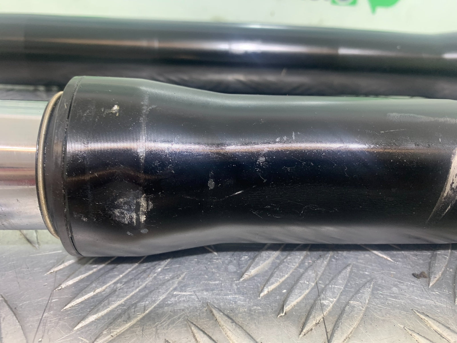 BMW M1000 R FORKS (BENT-DAMAGED)  YEAR 2023-2024 (CMB1140)