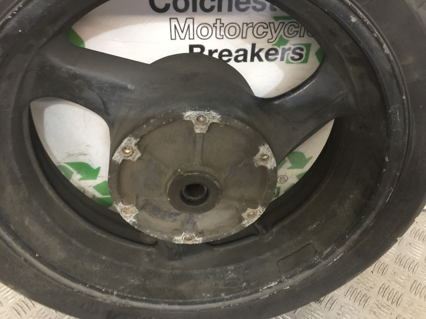 HONDA CBR1100 BLACKBIRD REAR WHEEL  YEAR 1996-1998 (STOCK 862)