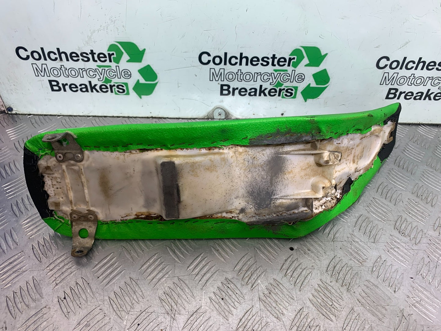 KAWASAKI KXF450 KXF 450 SEAT  YEAR 2013 CMB1217)