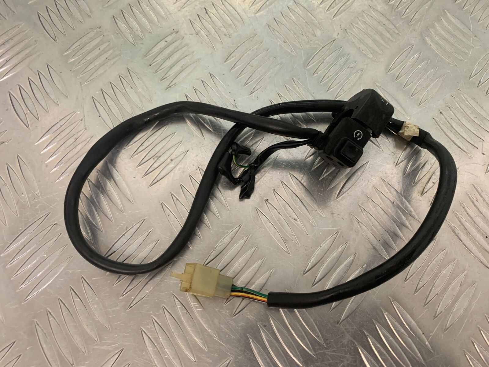 HONDA XL650 V TRANSALP RIGHT SWITCH GEAR  YEAR 2001-2006 (STOCK 975)