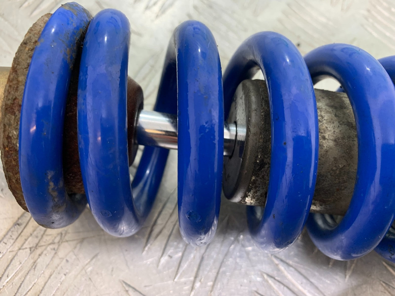TRIUMPH SPEED TRIPLE R 1050 REAR SHOCK   2009 (CMB1183)