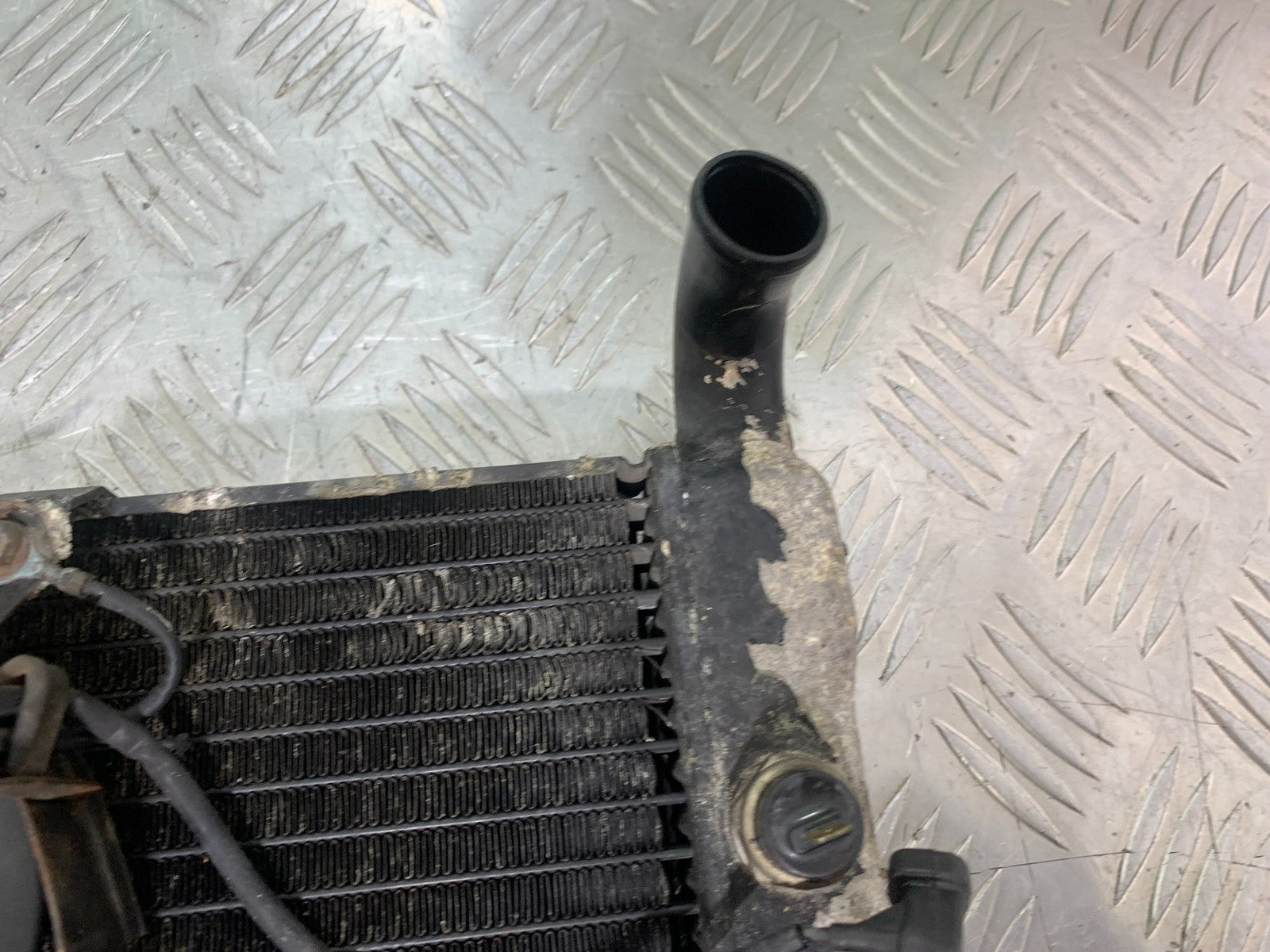 HONDA ST1100 PAN EUROPEAN RADIATOR AND FAN  YEAR 1993-2001 (CMB1195)
