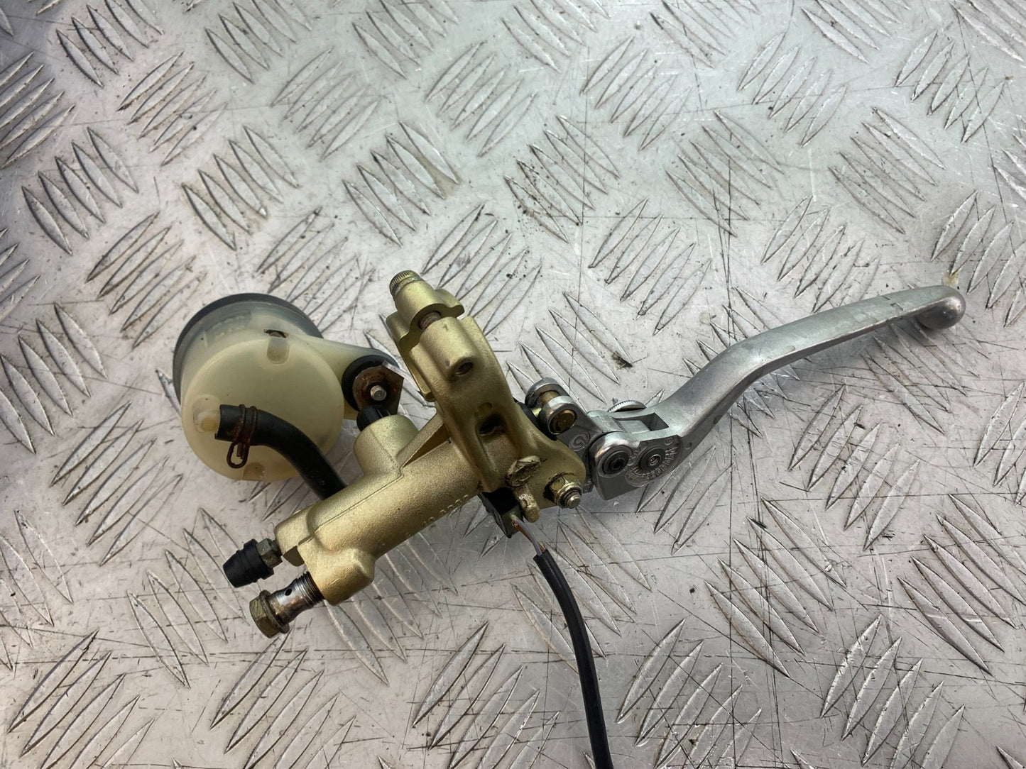 DUCATI 996 SPS 748 916 998 BRAKE MASTER CYLINDER   1999-2000 (CMB1209)