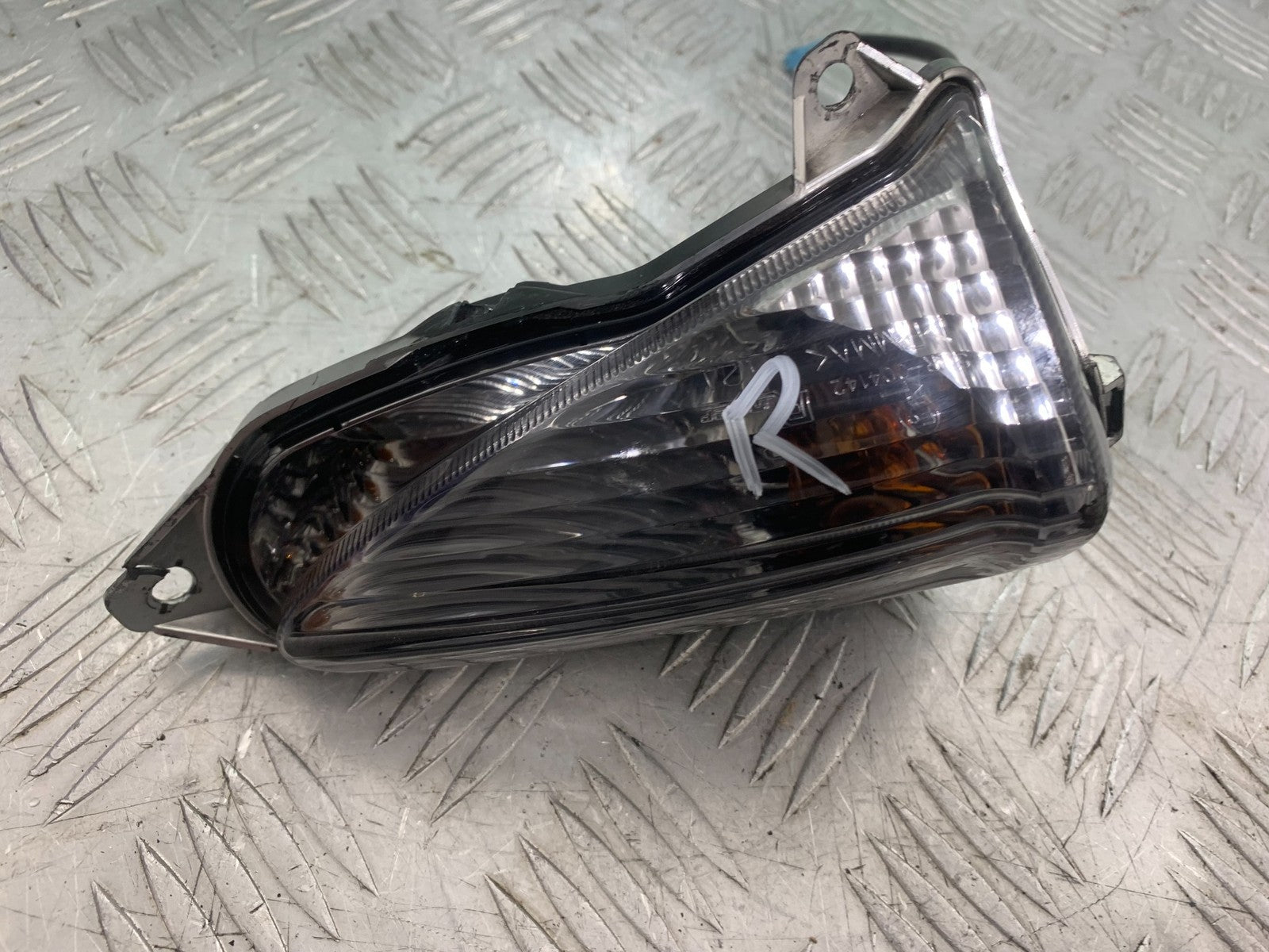 HONDA NT 700 V DEAUVILLE RIGHT INDICATOR  YEAR 2006-2010 (CMB1298)