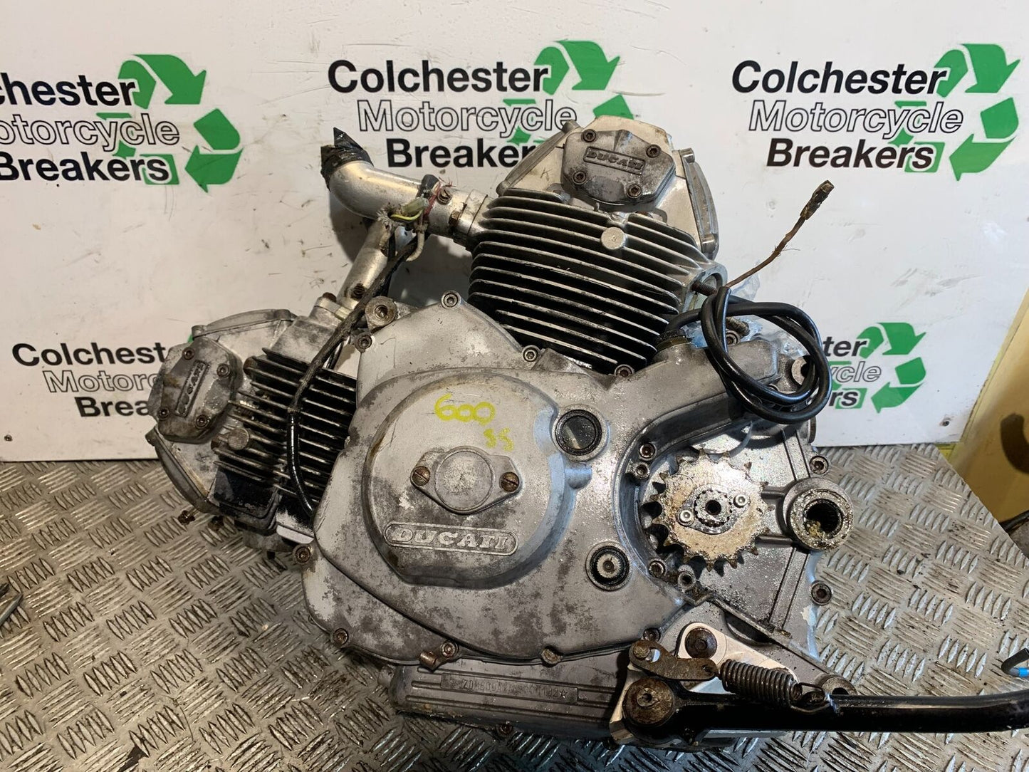 DUCATI 600ss 600 ss ENGINE  YEAR 1991-98 (STOCK 987)