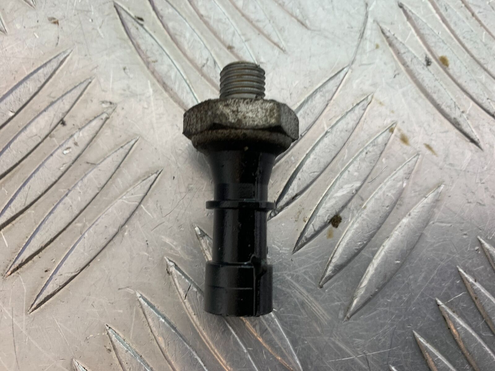 TRIUMPH 765 STREET TRIPLE RS OIL PRESSURE SWITCH    YEAR 2018-2021
