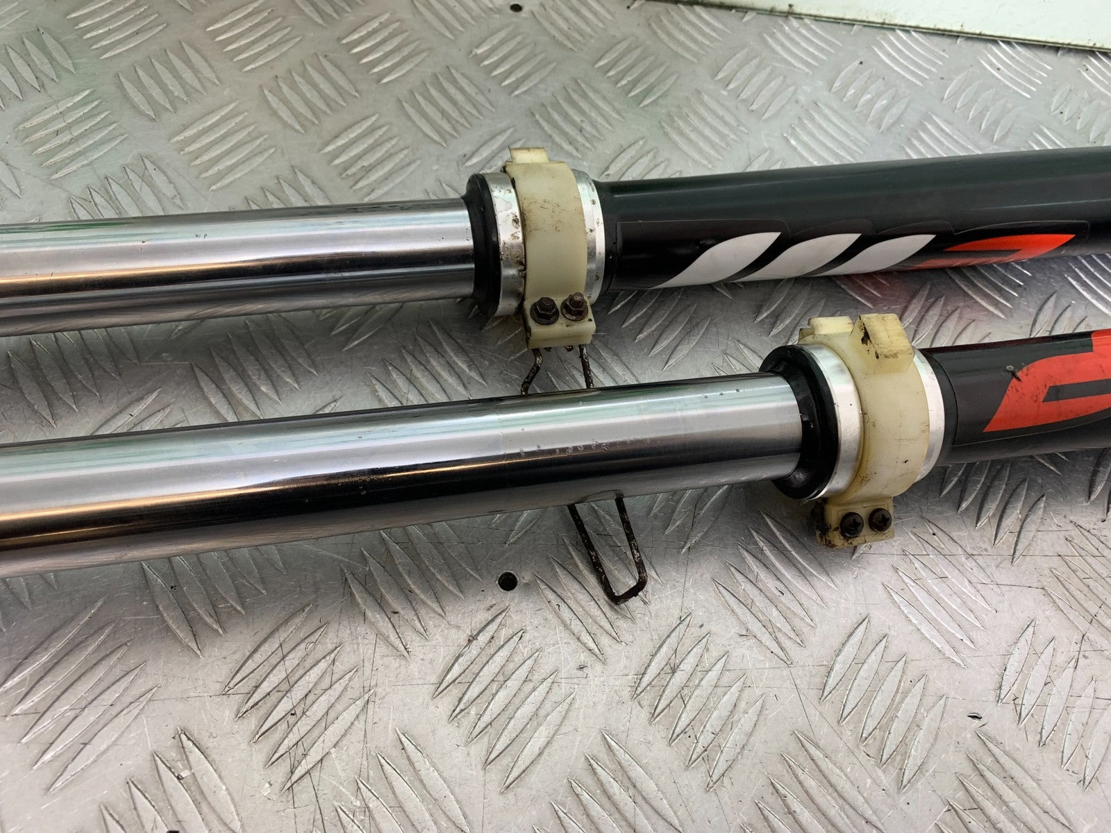 QINGQI QM125 GY-2B FORKS  YEAR 2016 (CMB1228)