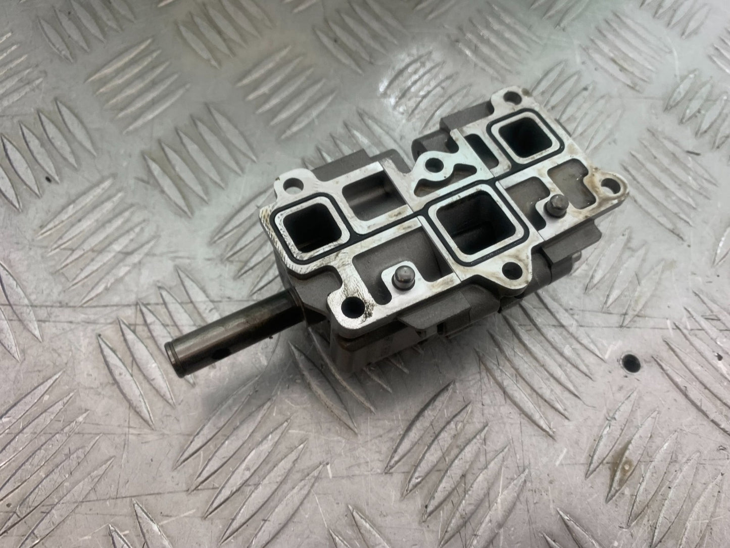 APRILIA RSV4 FACTORY OIL PUMP  YEAR 2009-2012 (CMB1224)