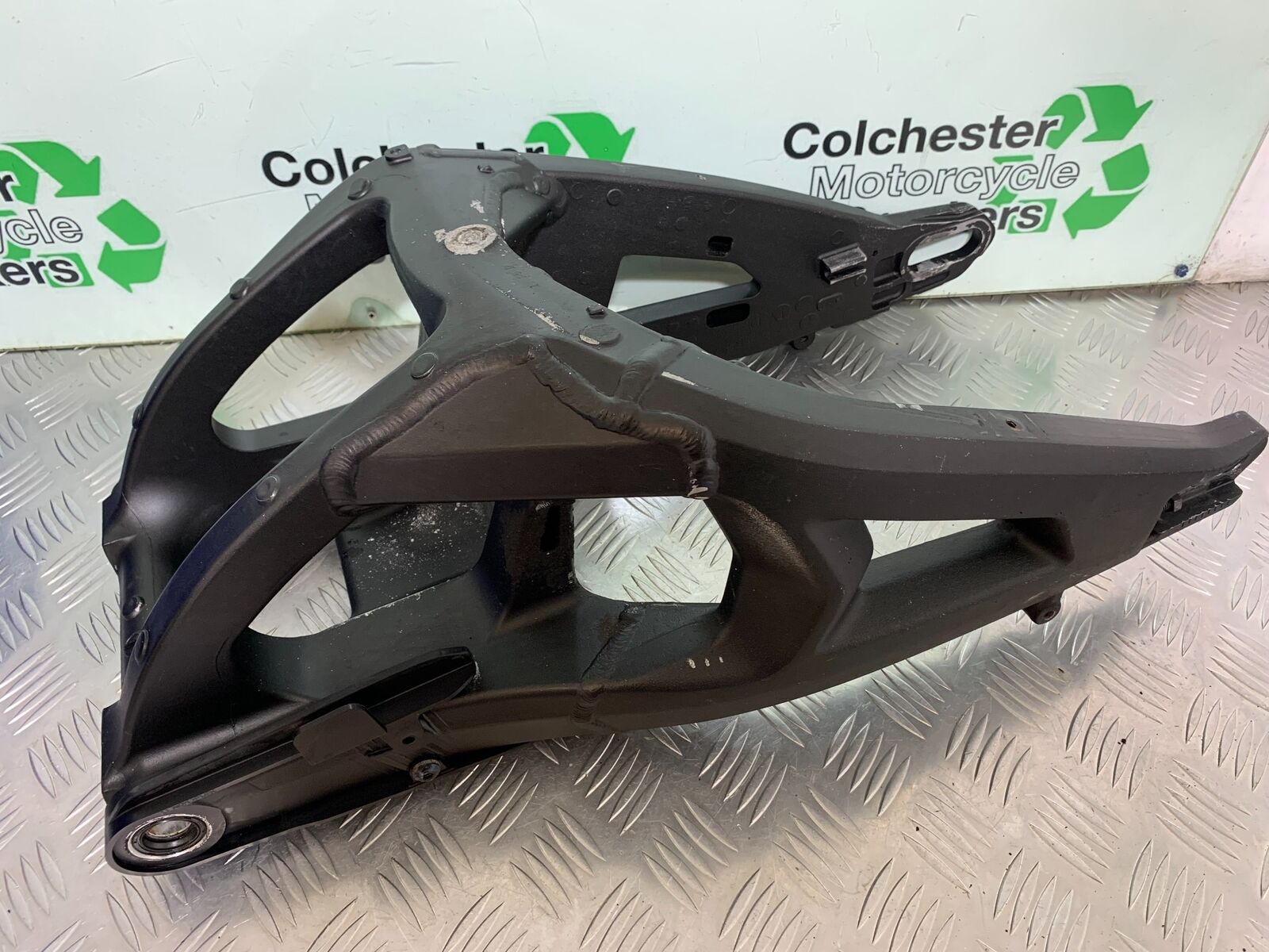 KAWASAKI ZX10R ZX 10R SWINGARM YEAR 2016-2020 (CMB1015)