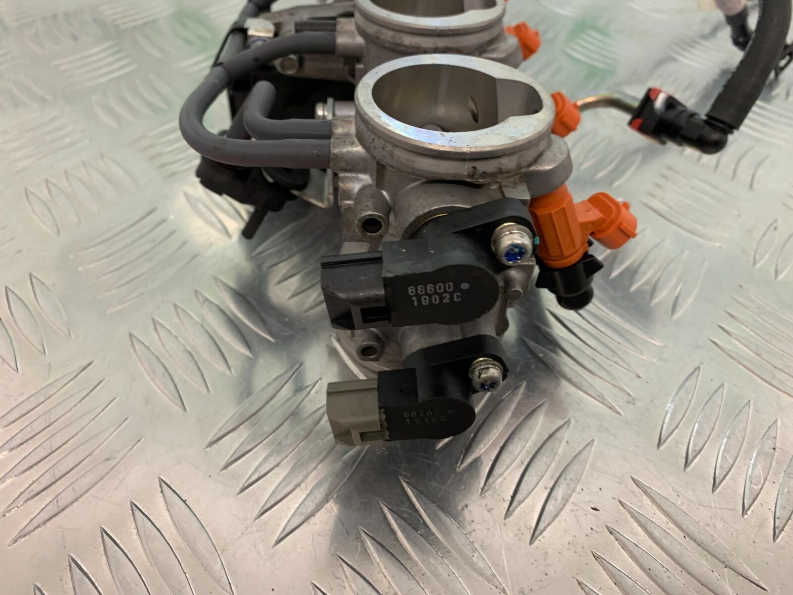 KAWASAKI Z1000 SX THROTTLE BODIES   YEAR 2011-16 (STOCK 942)