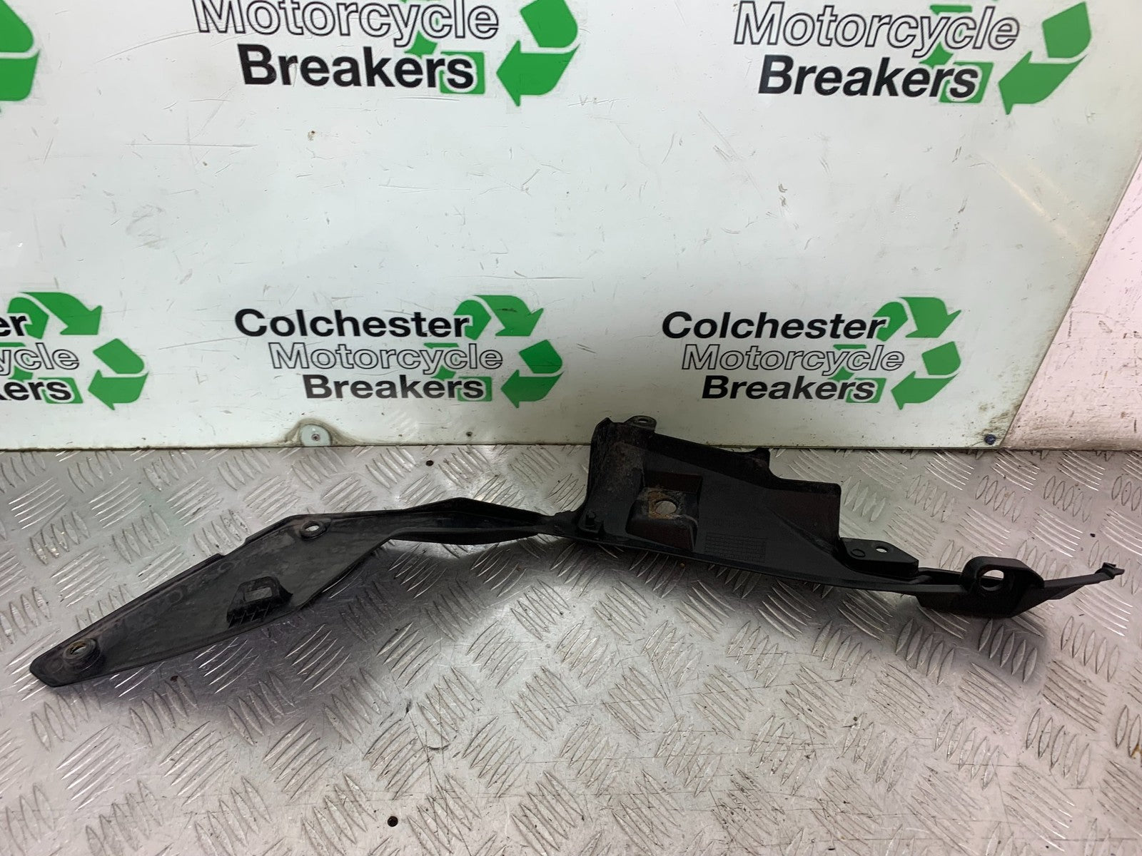 SUZUKI DL1000 V-STROM LEFT SEAT PANEL  YEAR 2014-2019 (CMB1325)