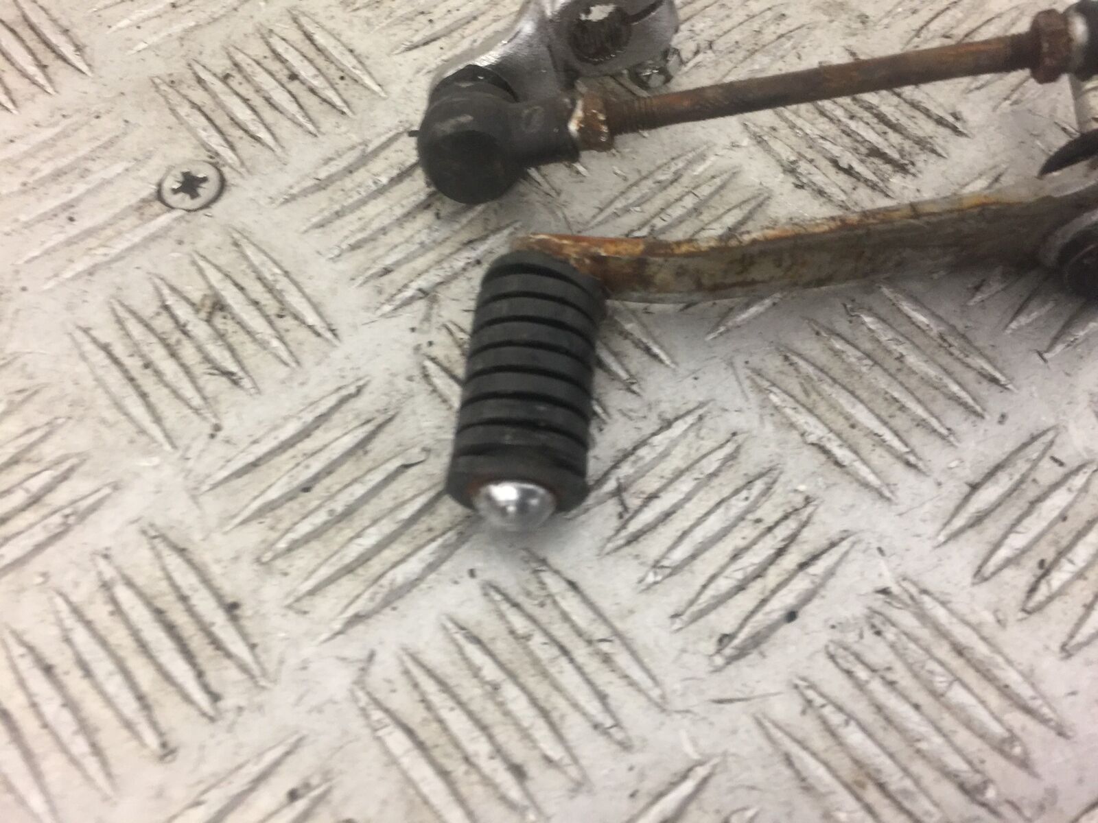 YAMAHA FJ1200 FJ 1200 3XW GEAR LEVER  YEAR 1991 (STOCK 482)
