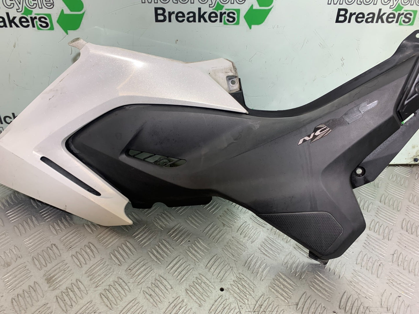 HONDA NC700 X LEFT TANK PANEL  YEAR 2012-2014 (CMB1327)
