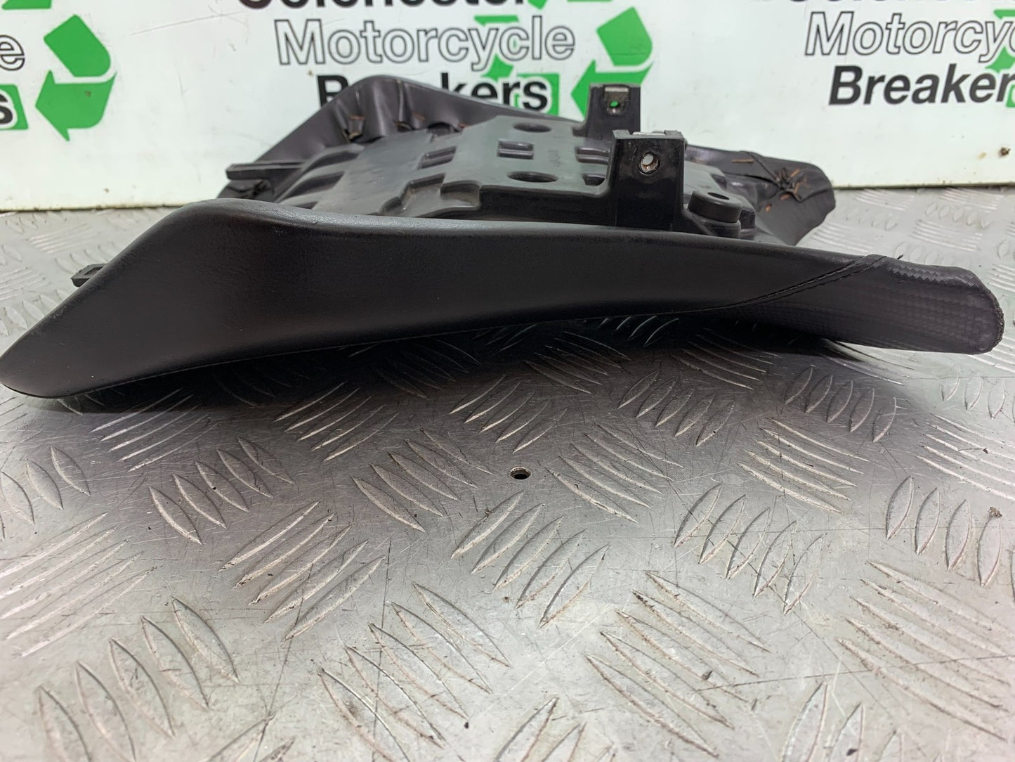 HONDA CBR1000 RR CBR1000RR FIREBLADE FRONT SEAT 2008-2011 (CMB1179)