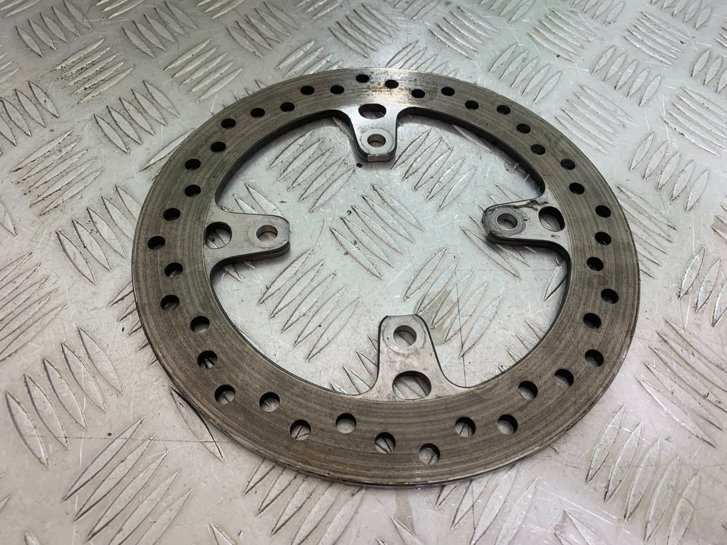 TRIUMPH TRIDENT 660 REAR BRAKE DISC  YEAR 2021-2024 (CMB1148)