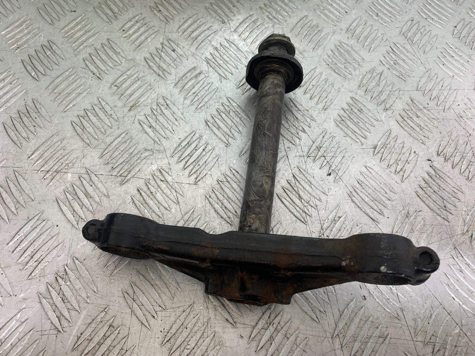 HONDA VT700 VT 700 SHADOW BOTTOM YOKE   YEAR 1984-85 (CMB1328)
