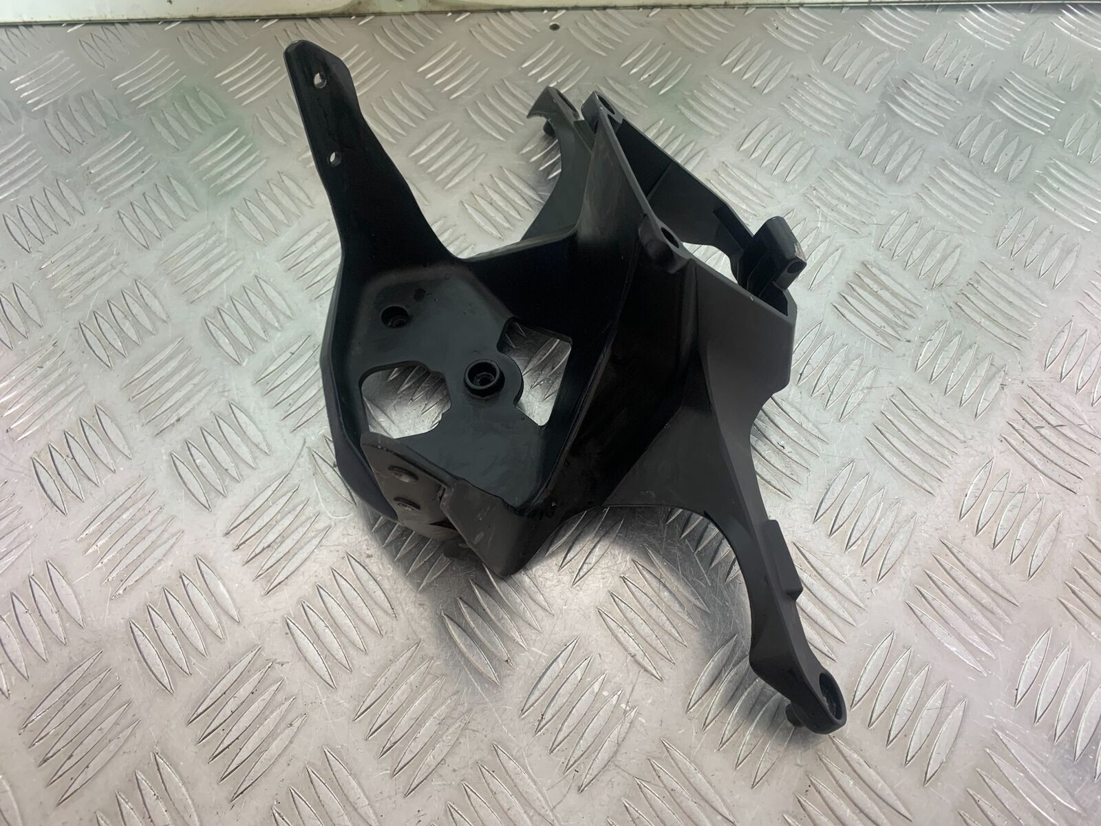 DUCATI 1199 PANIGALE FAIRING BRACKET  YEAR 2012-2014 (CMB1047)