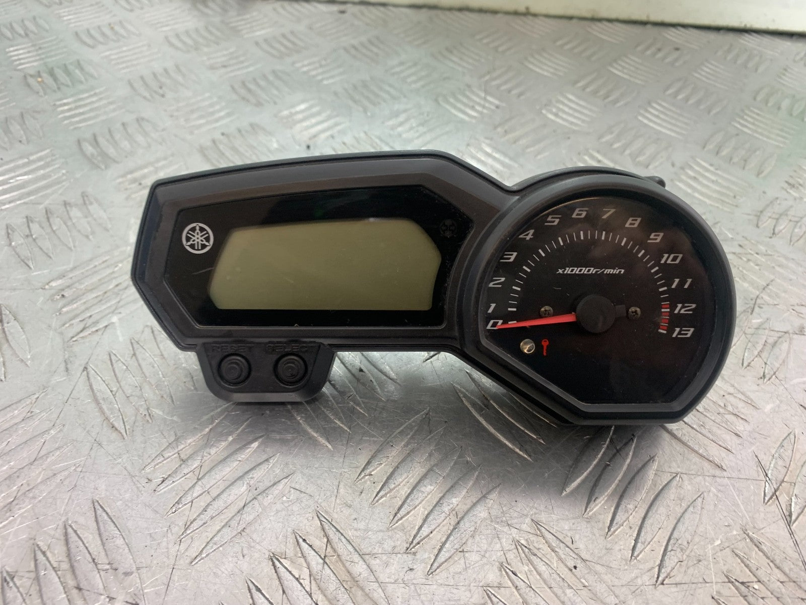 YAMAHA XJ6 XJ6-S CLOCKS SPEEDO DASH   YEAR 2009-2015  (CMB1212)